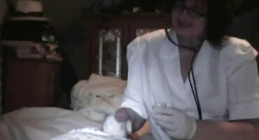 yor forger sex MILF nghiêng chàng trai trẻ để fuck. sex hoang thuy linh